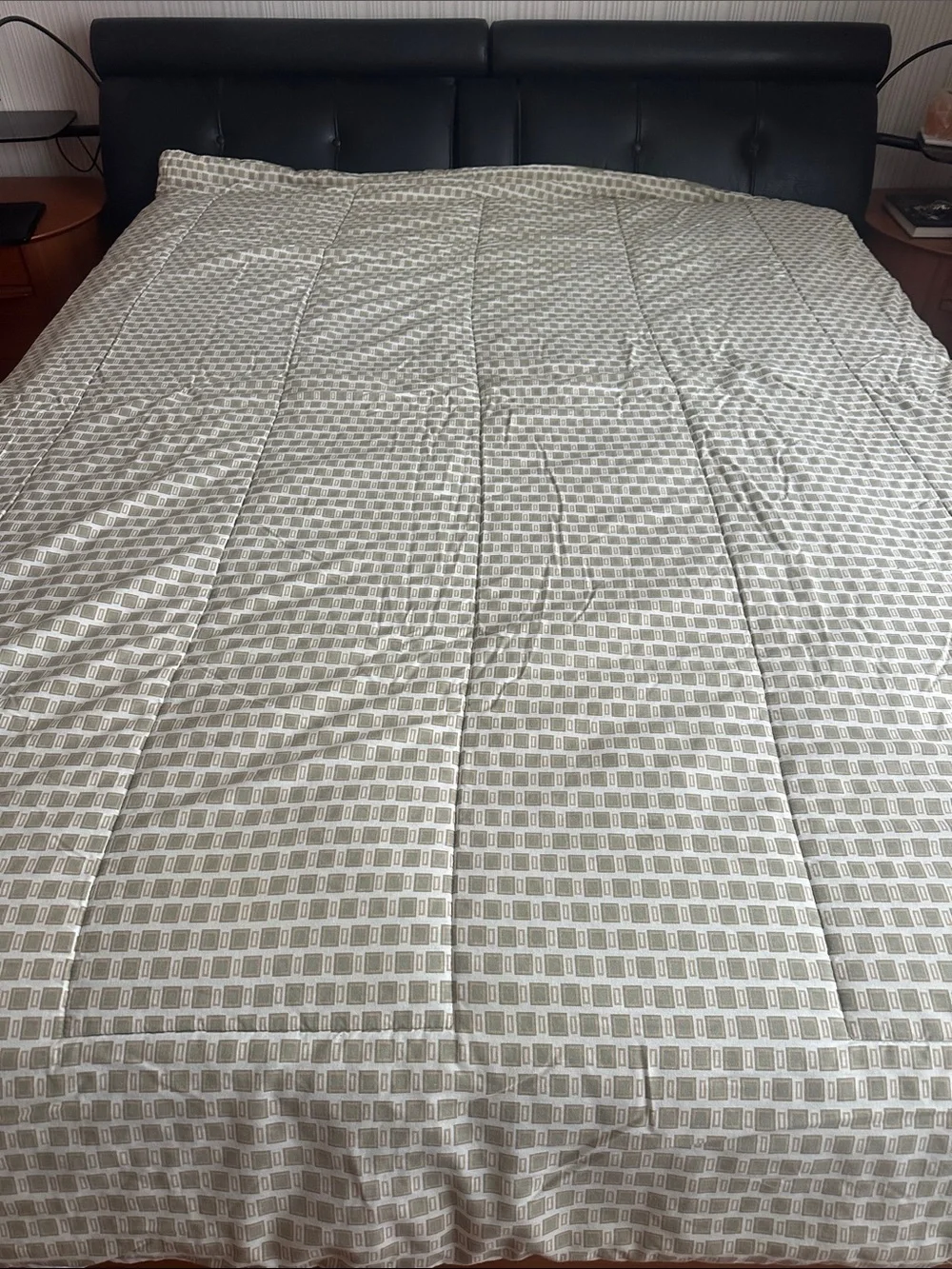 Olive Green and Beige Cotton Geometric Comforter - Twin